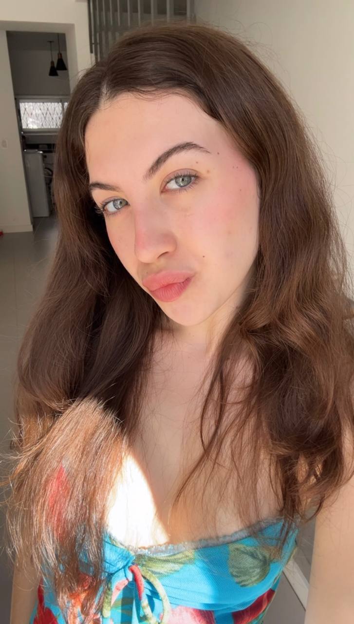 Nude girl Amber in Donetsk