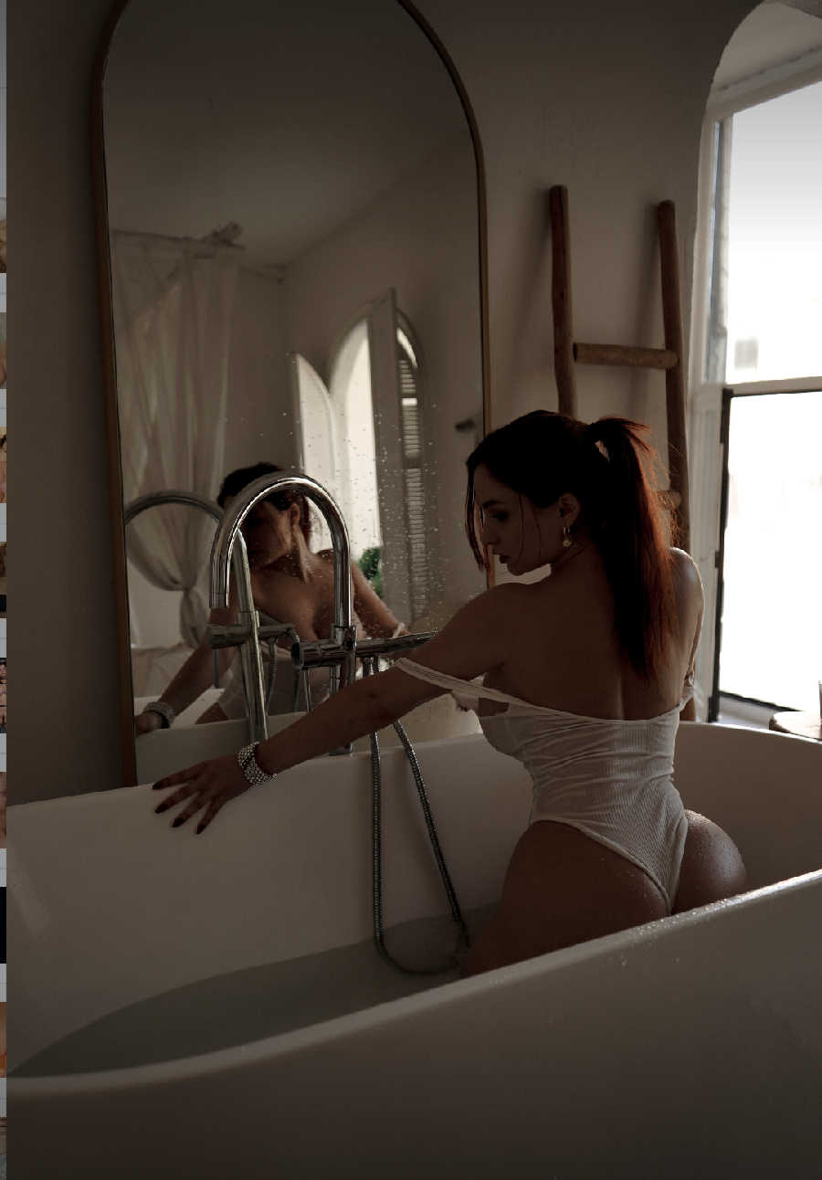 A playful frame from Miranda Faith nude — online in Donetsk