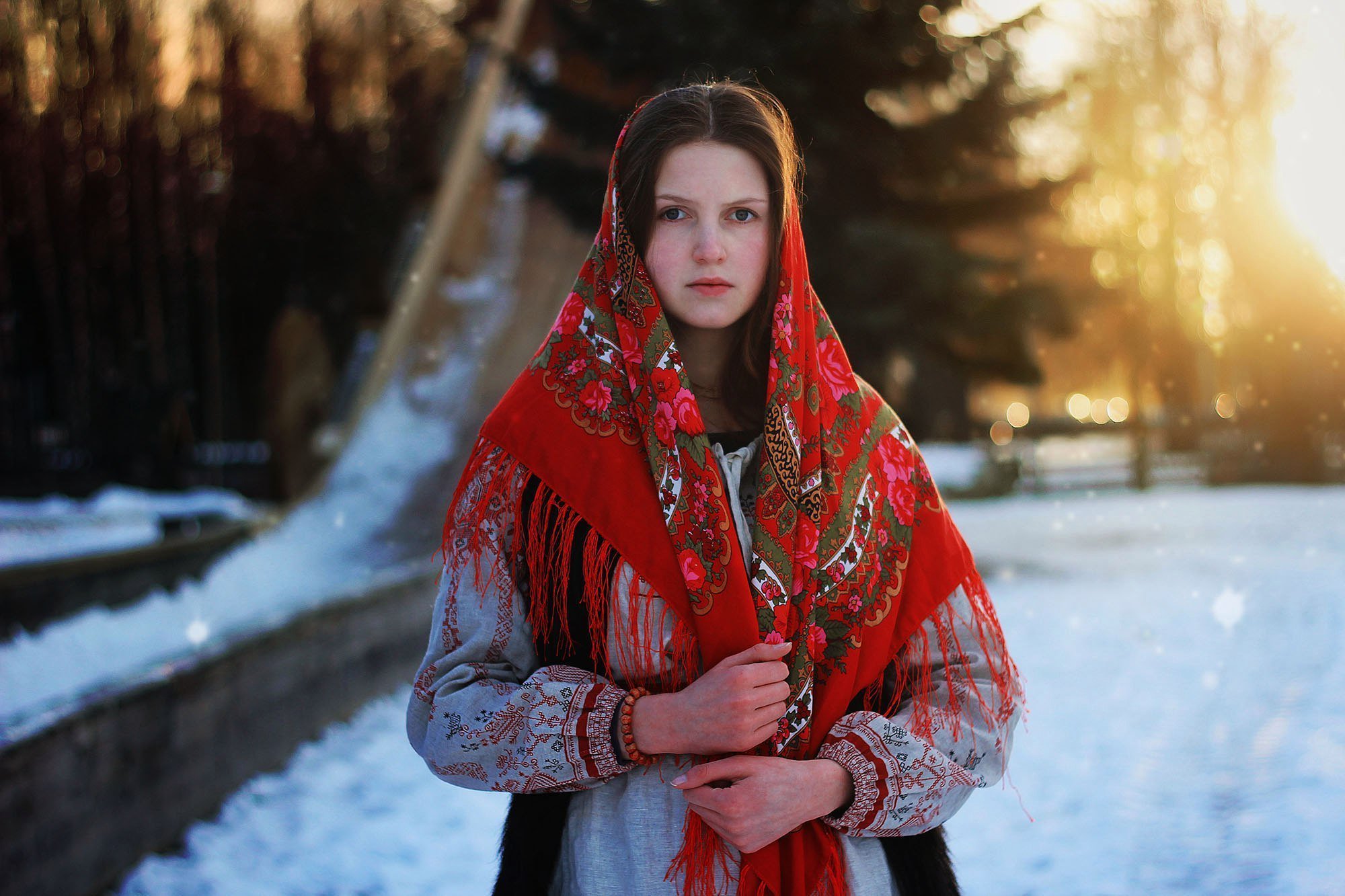 Girls in Slavic costumes in Donetsk