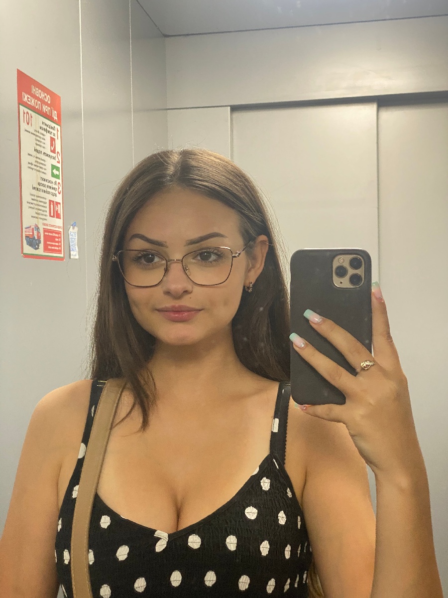 Sexy model Stacy in Donetsk